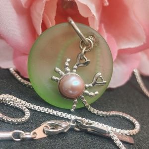 Vantel Pearls Sea Crab Necklace size 7.5 Lavender Pearl